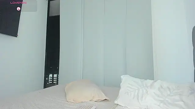 tessa  evans online show from May 2026 12:38:01 AM