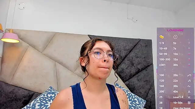 Snapshot of MarieTaylor_ chatting on November 2025 12:16:02 PM MarieTaylor online show from November 2025 12:16:02 PM