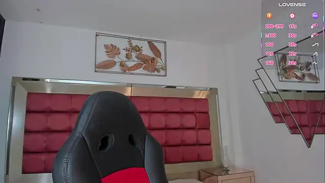 Snapshot of MarieTaylor_ chatting on December 2025 06:24:02 PM MarieTaylor online show from December 2025 06:24:02 PM