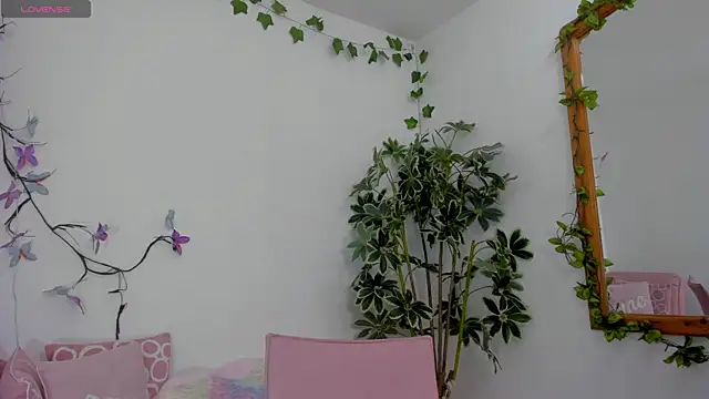 Snapshot of MarieTaylor_ chatting on July 2026 07:07:01 PM MarieTaylor online show from July 2026 07:07:01 PM