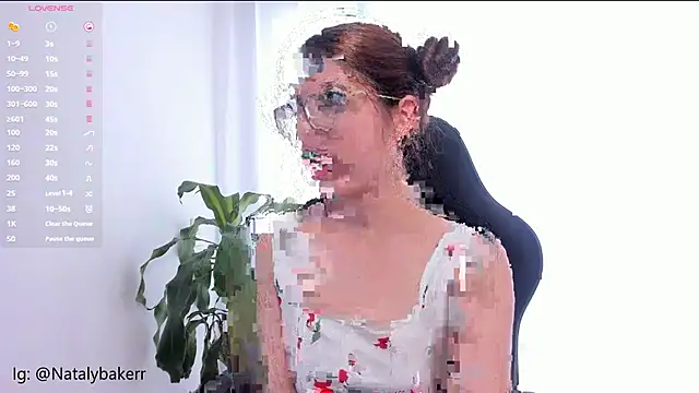 Snapshot of Nat_Bakerss chatting on December 2025 07:20:02 PM Nat Bakerss online show from December 2025 07:20:02 PM