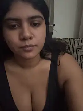 TiaBella  online show from January 2026 05:27:02 PM