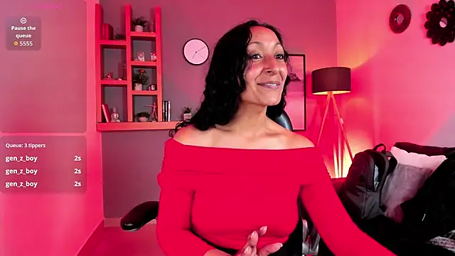 Violet Kumar online show from December 2025 07:45:02 PM