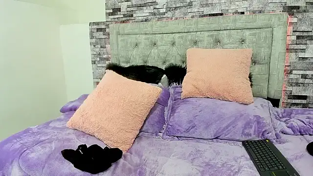 Snapshot of Anny_willians chatting on November 2025 04:07:02 PM Anny willians online show from November 2025 04:07:02 PM