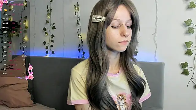 Annyme0w online show from December 2025 02:48:01 PM