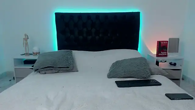 Snapshot of ray_Weeed chatting on November 2025 01:17:01 AM ray Weeed online show from November 2025 01:17:01 AM