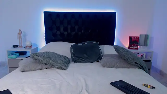 Snapshot of ray_Weeed chatting on November 2025 10:34:02 PM ray Weeed online show from November 2025 10:34:02 PM