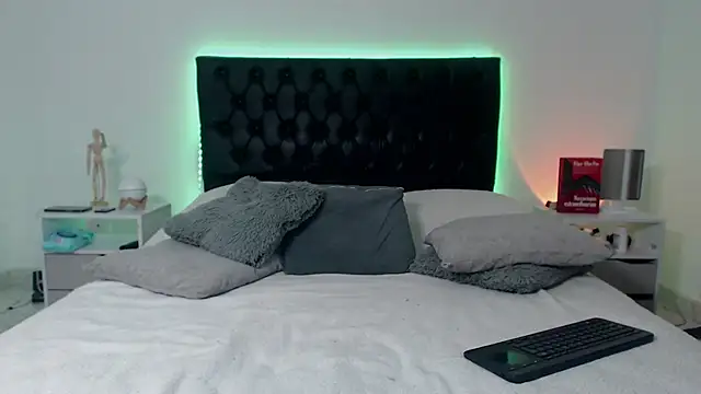 Snapshot of ray_Weeed chatting on November 2025 11:41:01 PM ray Weeed online show from November 2025 11:41:01 PM