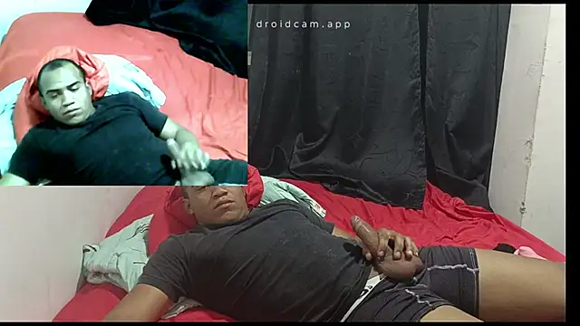 Snapshot of elimore24 chatting on November 2025 02:32:02 AM elimore24 online show from November 2025 02:32:02 AM