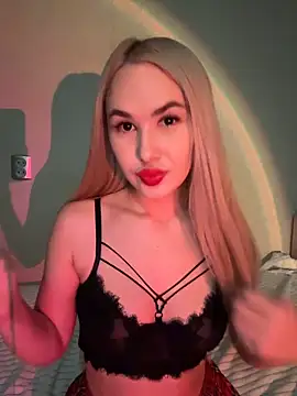 Snapshot of Miss_Alisse chatting on December 2025 05:43:02 PM Miss Alisse online show from December 2025 05:43:02 PM