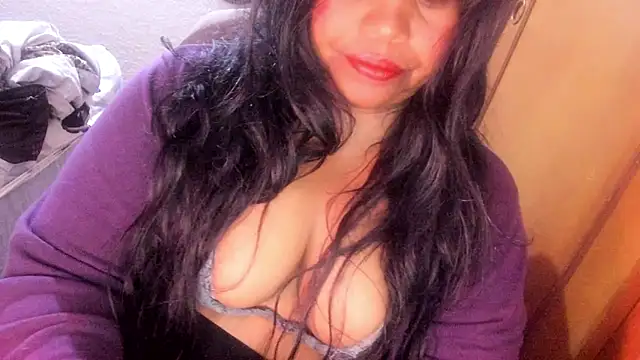 ebonycamelia online show from May 2026 10:51:01 PM