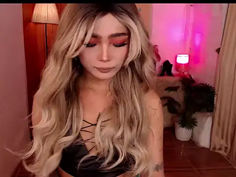 Jasmin Blaire online show from November 2025 01:43:01 PM