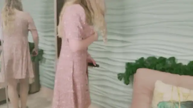 Snapshot of BigTitsLady- chatting on December 2025 10:41:02 PM BigTitsLady- online show from December 2025 10:41:02 PM