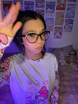 Snapshot of Valen-Foxx1 chatting on November 2025 06:05:02 AM Valen-Foxx1 online show from November 2025 06:05:02 AM