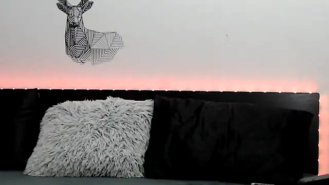 Snapshot of sweetl30 chatting on February 2026 06:18:02 AM sweetl30 online show from February 2026 06:18:02 AM