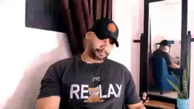 musclehetero online show from June 2026 02:41:02 PM