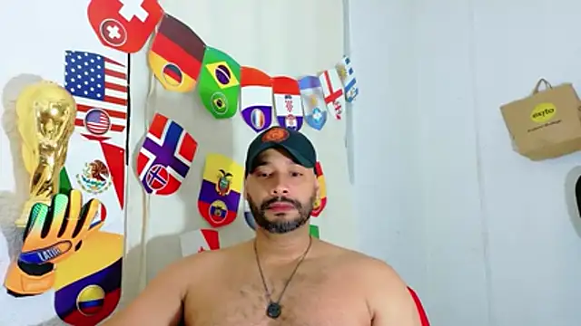 musclehetero online show from June 2026 06:23:01 PM