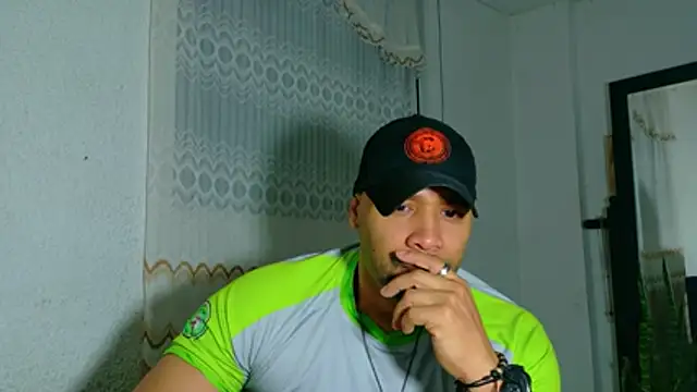 musclehetero online show from July 2026 11:40:01 AM