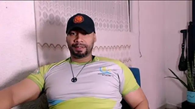 musclehetero online show from July 2026 04:21:02 PM
