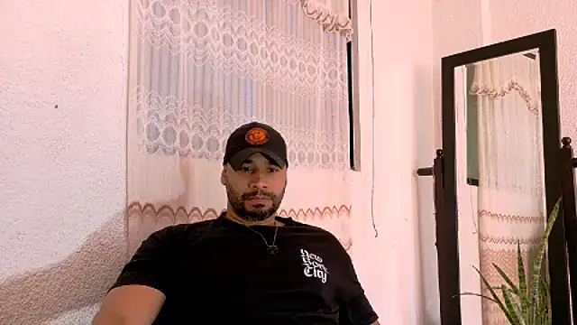 musclehetero online show from July 2026 07:17:01 PM