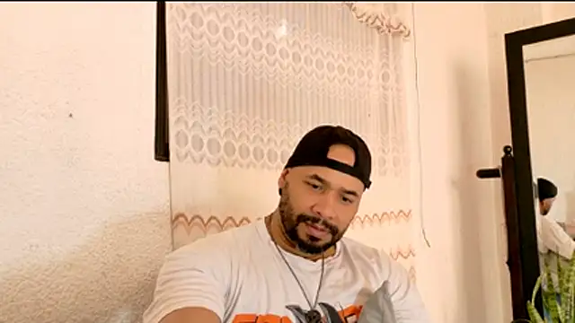 musclehetero online show from July 2026 09:35:01 PM