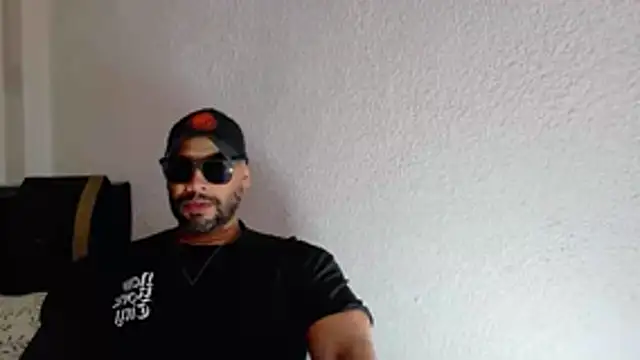 musclehetero online show from August 2026 04:28:01 PM