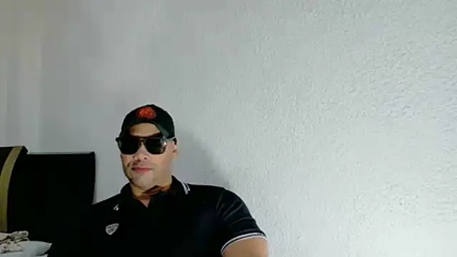 musclehetero online show from August 2026 01:16:02 PM