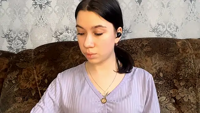 Snapshot of DebbiGoodknight chatting on December 2025 07:47:02 AM DebbiGoodknight online show from December 2025 07:47:02 AM