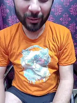 Cute Lucky online show from January 2026 05:59:01 PM