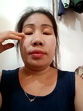 Snapshot of Reema_143 chatting on December 2025 05:12:02 AM Reema 143 online show from December 2025 05:12:02 AM