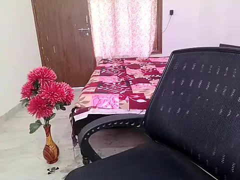 Snapshot of shivani_sharma_2 chatting on November 2025 08:03:01 AM shivani sharma 2 online show from November 2025 08:03:01 AM