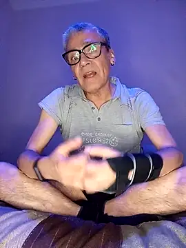 BCNBOTTOM online show from December 2025 08:15:02 PM