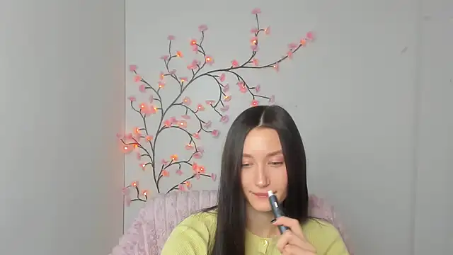 Snapshot of Stella_XO chatting on March 2026 06:19:01 AM Stella XO online show from March 2026 06:19:01 AM