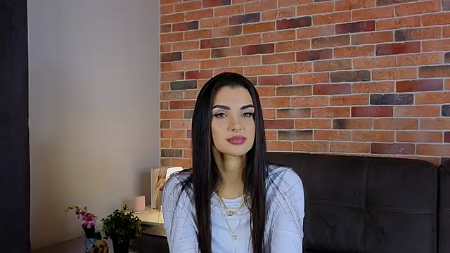 NyraSolace online show from December 2025 08:21:02 AM