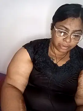 Snapshot of Riya-mallus chatting on December 2025 08:12:02 AM Riya-mallus online show from December 2025 08:12:02 AM