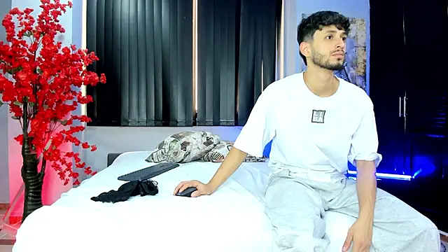 dracke and zara online show from May 2026 12:35:02 PM