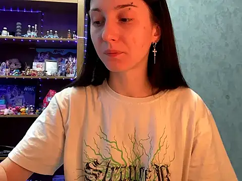 Snapshot of CyberAIice chatting on December 2025 06:22:02 AM CyberAIice online show from December 2025 06:22:02 AM