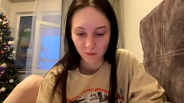 Snapshot of CyberAIice chatting on December 2025 05:01:02 AM CyberAIice online show from December 2025 05:01:02 AM