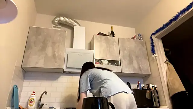 Snapshot of CyberAIice chatting on December 2025 08:09:01 AM CyberAIice online show from December 2025 08:09:01 AM