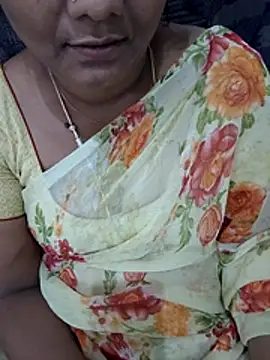 rishitamil01 online show from November 2025 02:55:02 AM