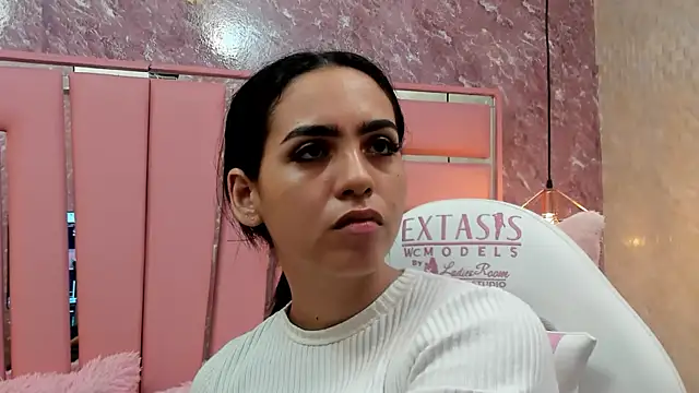 Snapshot of CHERRY__SWEET_ chatting on November 2025 11:36:02 AM CHERRY SWEET online show from November 2025 11:36:02 AM