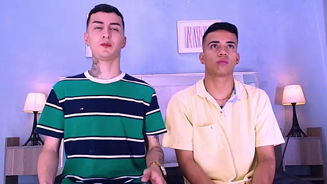 Snapshot of DamianAndMAximoo chatting on December 2025 06:47:02 PM DamianAndMAximoo online show from December 2025 06:47:02 PM