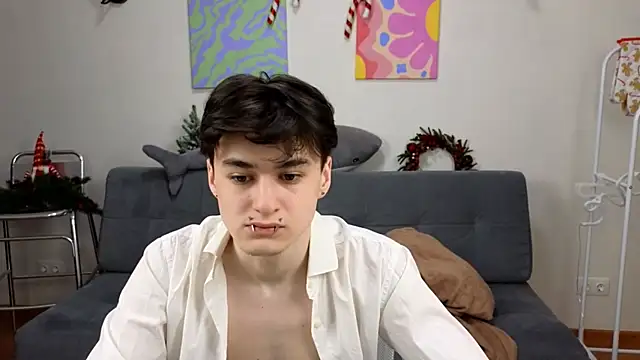 Snapshot of kevinhunter_ chatting on December 2025 05:29:01 PM kevinhunter online show from December 2025 05:29:01 PM