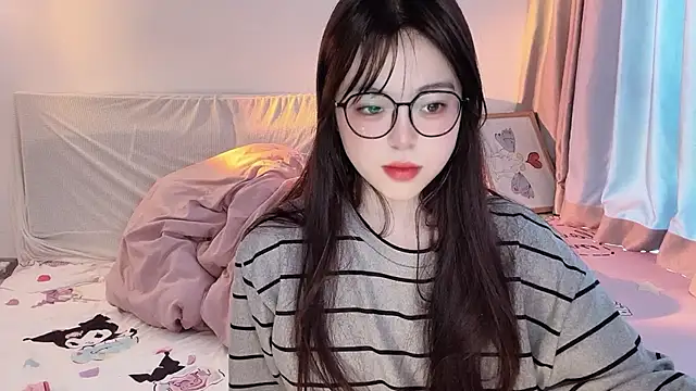 Snapshot of -Angela chatting on November 2025 03:18:02 AM -Angela online show from November 2025 03:18:02 AM