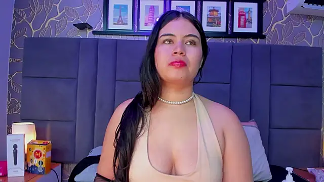 Snapshot of monserrat_cutte chatting on December 2025 04:12:02 PM monserrat cutte online show from December 2025 04:12:02 PM