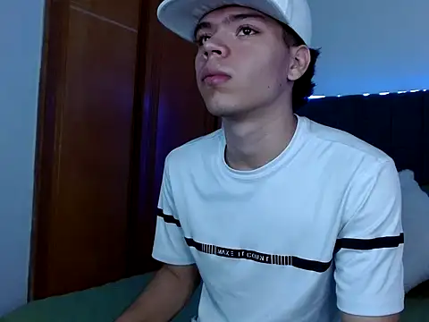 Snapshot of Lincon_Ale chatting on November 2025 07:28:01 PM Lincon Ale online show from November 2025 07:28:01 PM