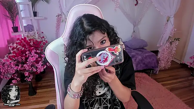 Snapshot of gummo_ chatting on February 2026 08:25:01 PM gummo online show from February 2026 08:25:01 PM