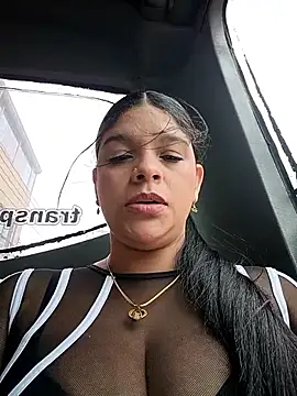 Snapshot of Layla-daring chatting on March 2026 07:10:01 PM Layla-daring online show from March 2026 07:10:01 PM