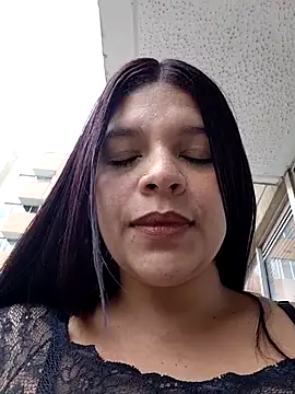 Layla-daring online show from July 2026 06:43:01 PM