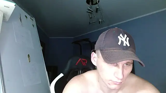 Snapshot of Poliglotjoe1 chatting on November 2025 01:33:02 PM Poliglotjoe1 online show from November 2025 01:33:02 PM